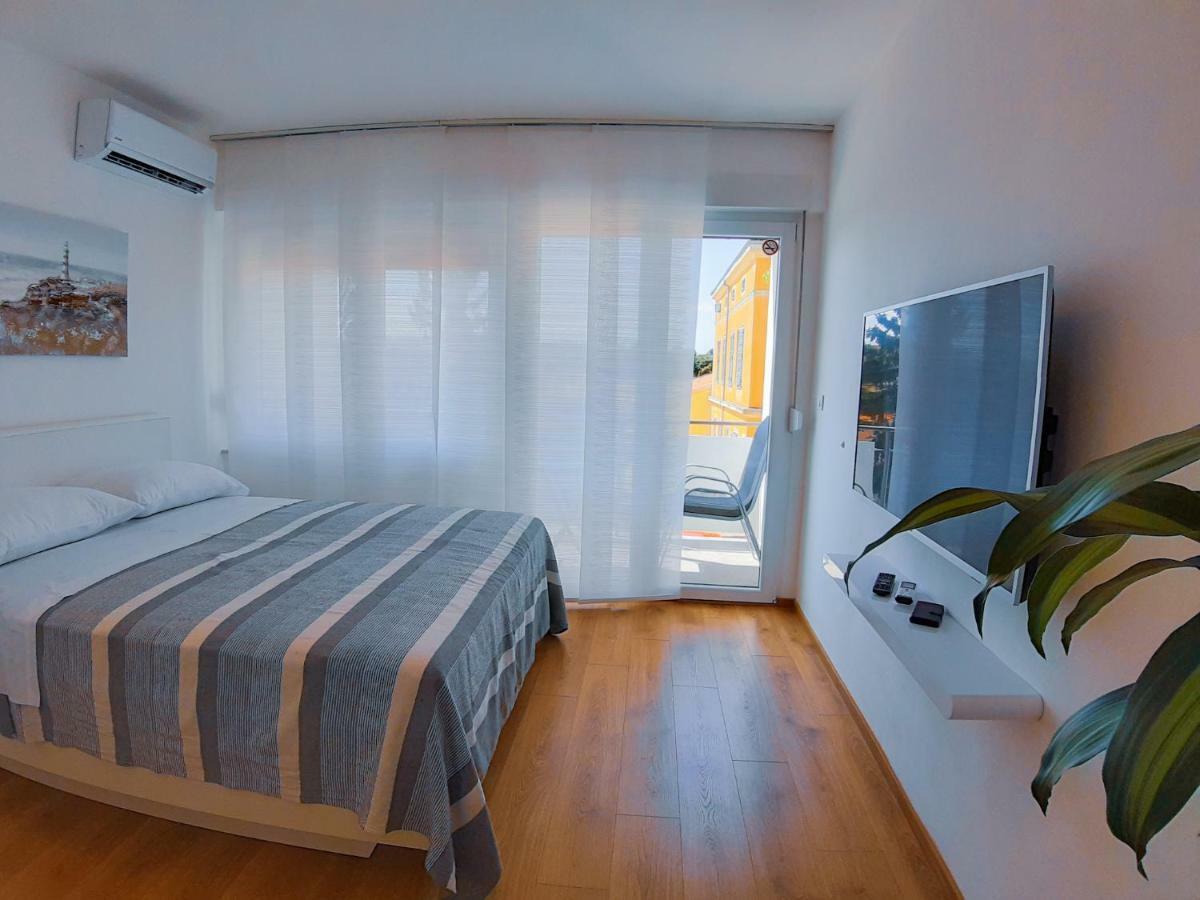 City Center Studio 4 Two Pula Extérieur photo