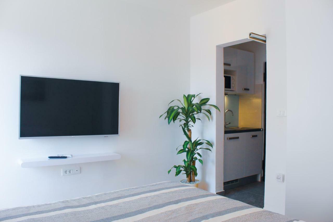 City Center Studio 4 Two Pula Extérieur photo